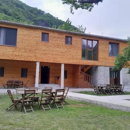 Xhovani Zelna 3*