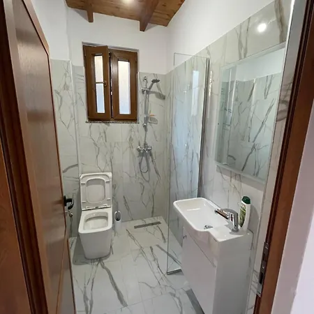 Guest house Xhovani Zelna *